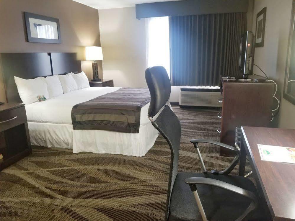 Hotel Wingate By Wyndham Raleigh Durham / Airport Exterior foto